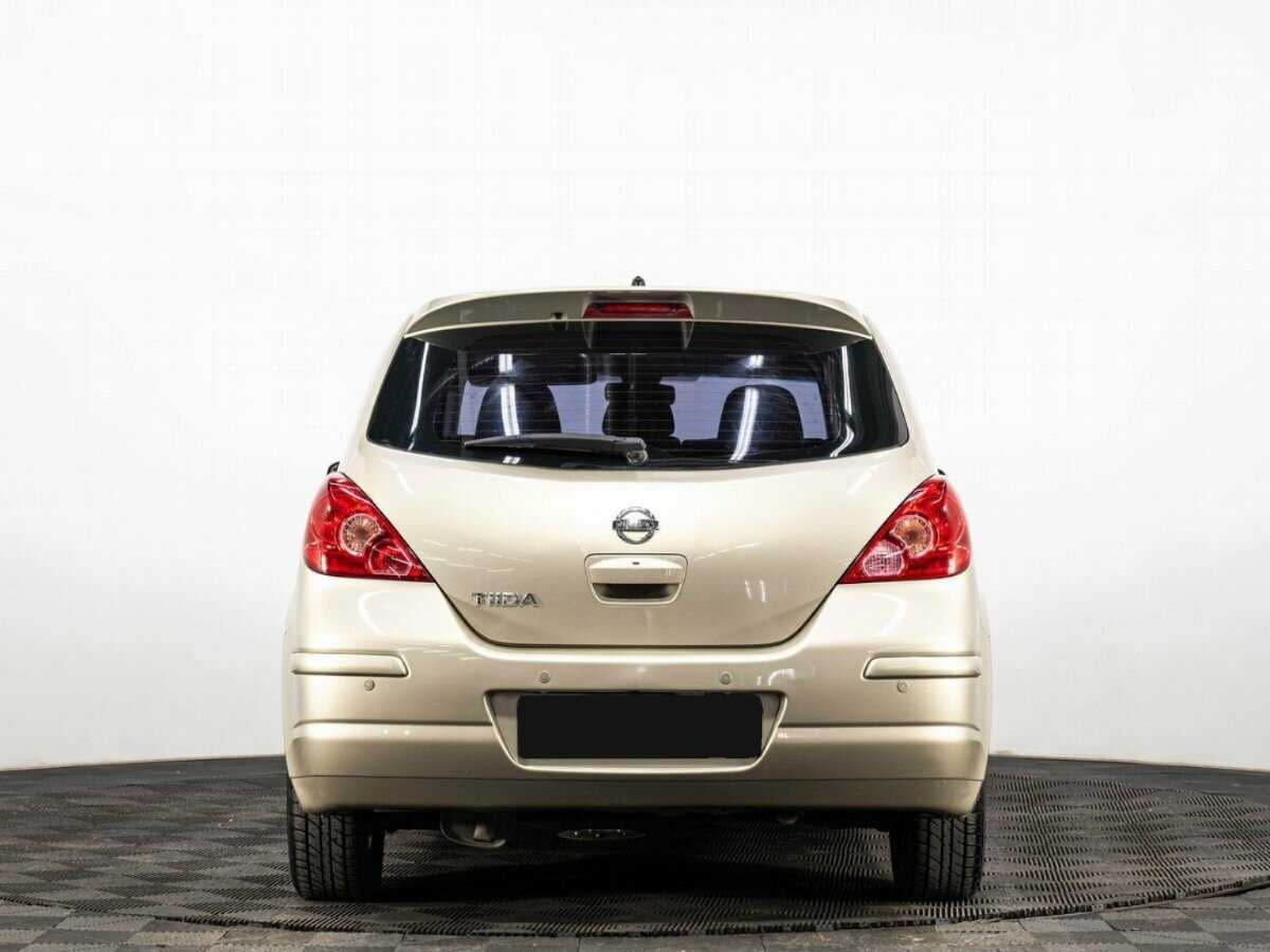 Купить Nissan Tiida с пробегом. Фото: #4