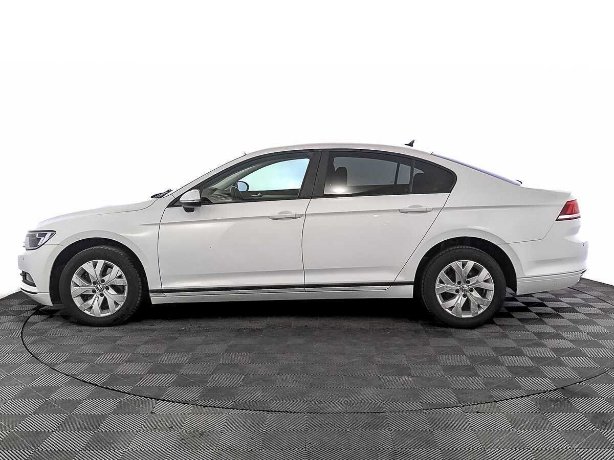 Купить Volkswagen Passat с пробегом. Фото: #7