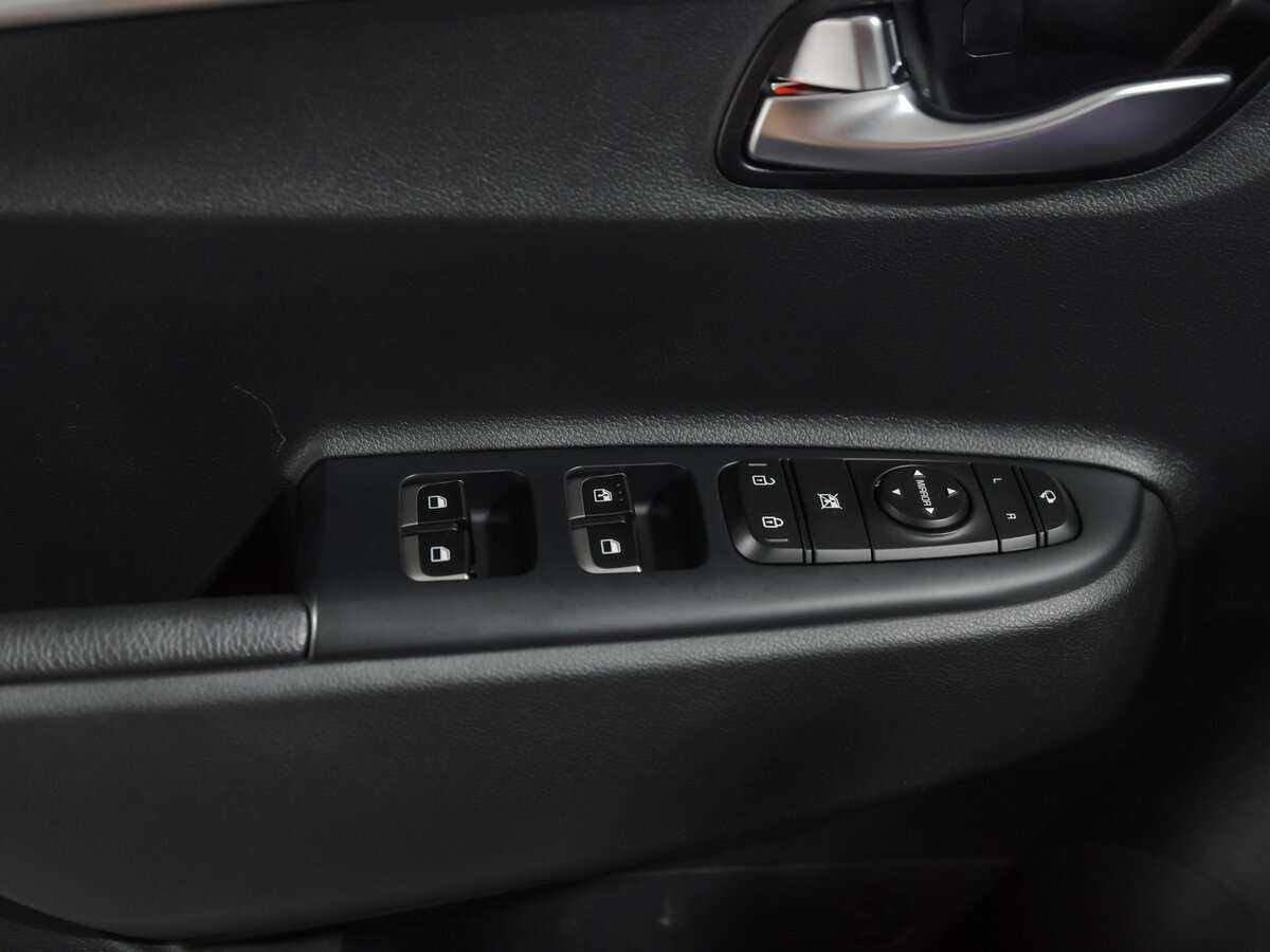 Купить Kia Rio с пробегом. Фото: #12