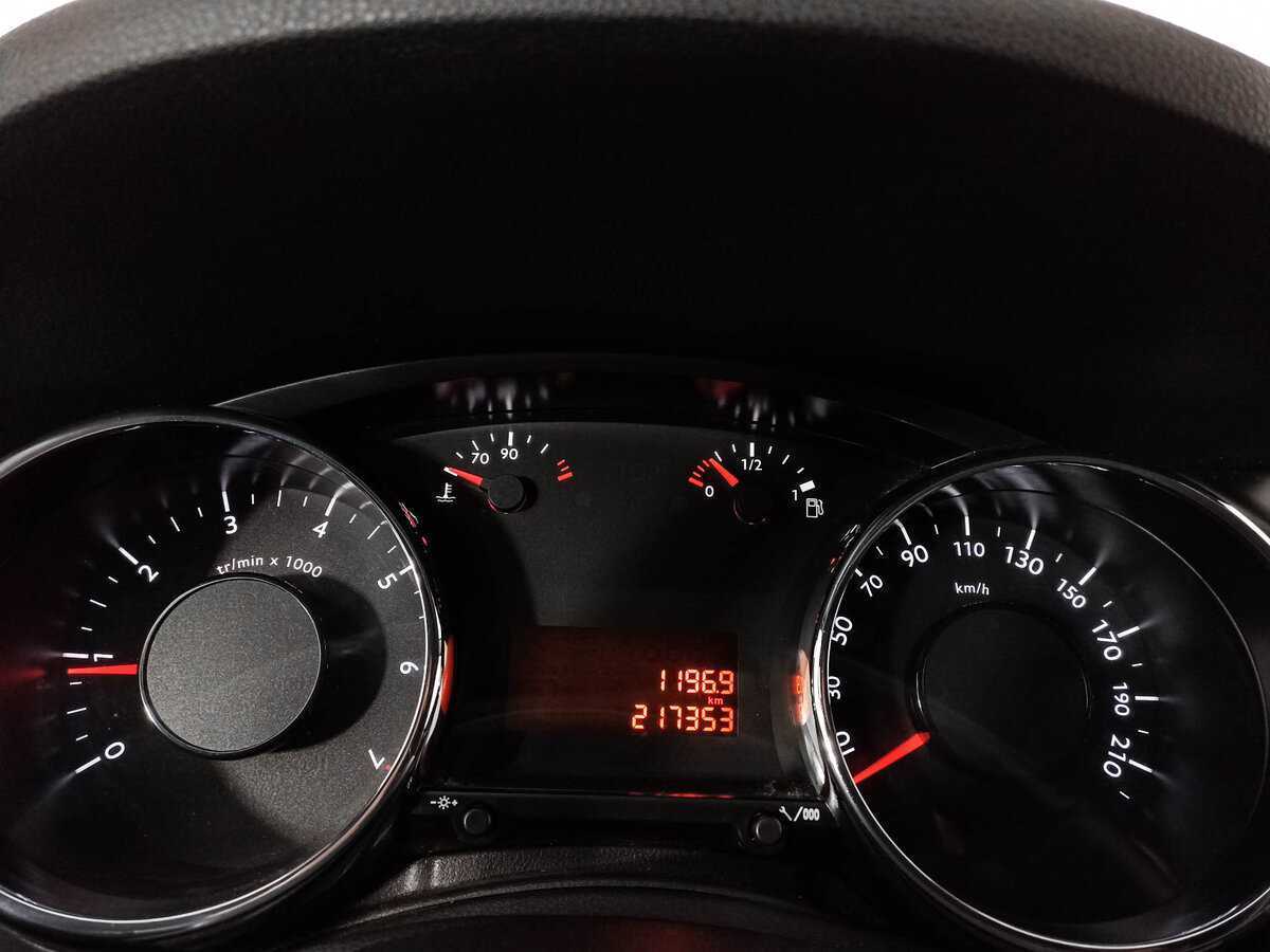 Купить Peugeot 3008 с пробегом. Фото: #9