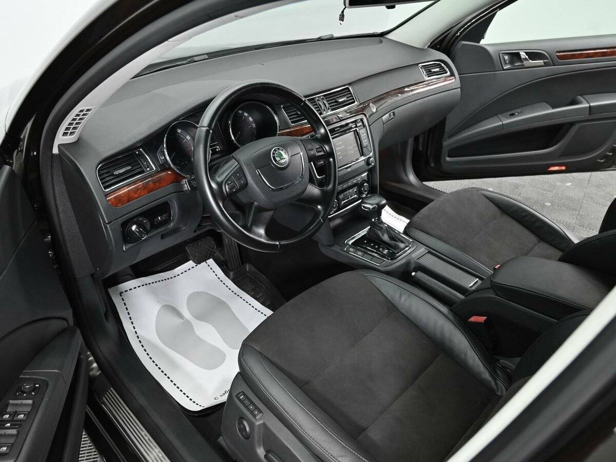 Купить Skoda Superb с пробегом. Фото: #6