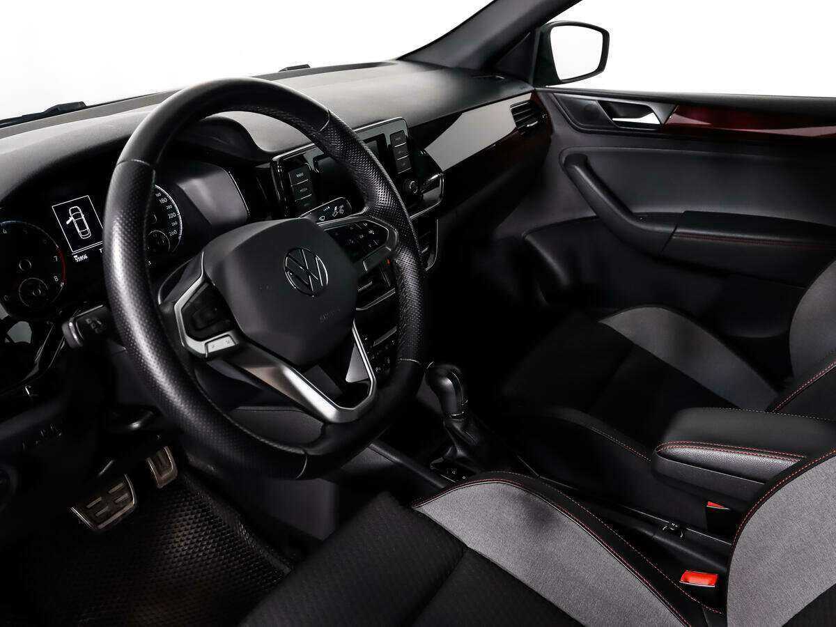 Купить Volkswagen Polo с пробегом. Фото: #8