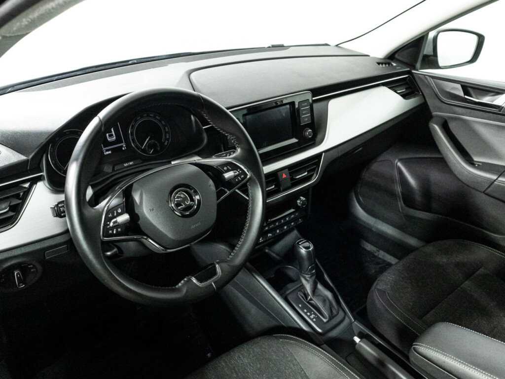 Купить Skoda Rapid с пробегом. Фото: #10