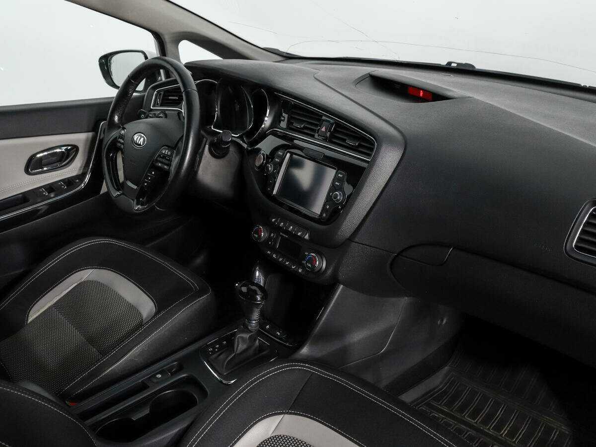 Купить Kia Ceed с пробегом. Фото: #12