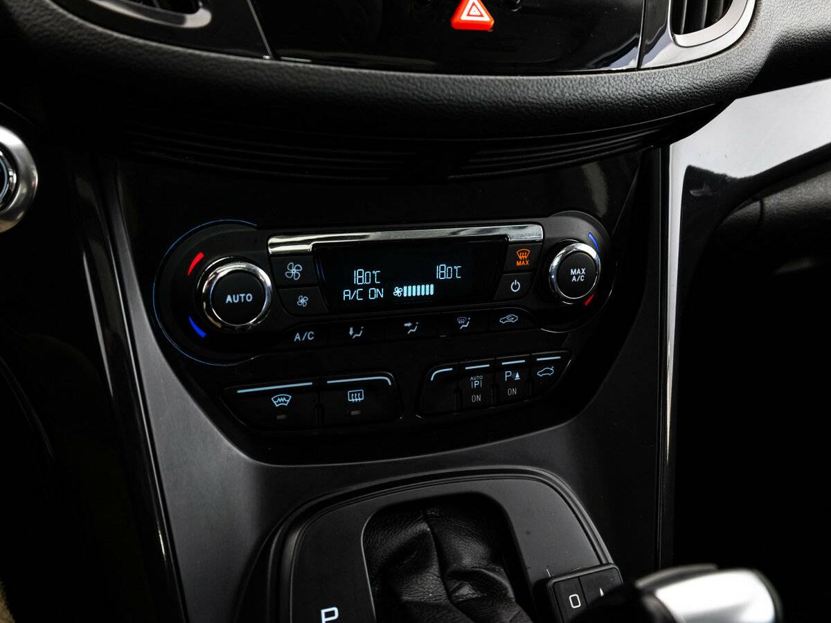 Купить Ford Kuga с пробегом. Фото: #10