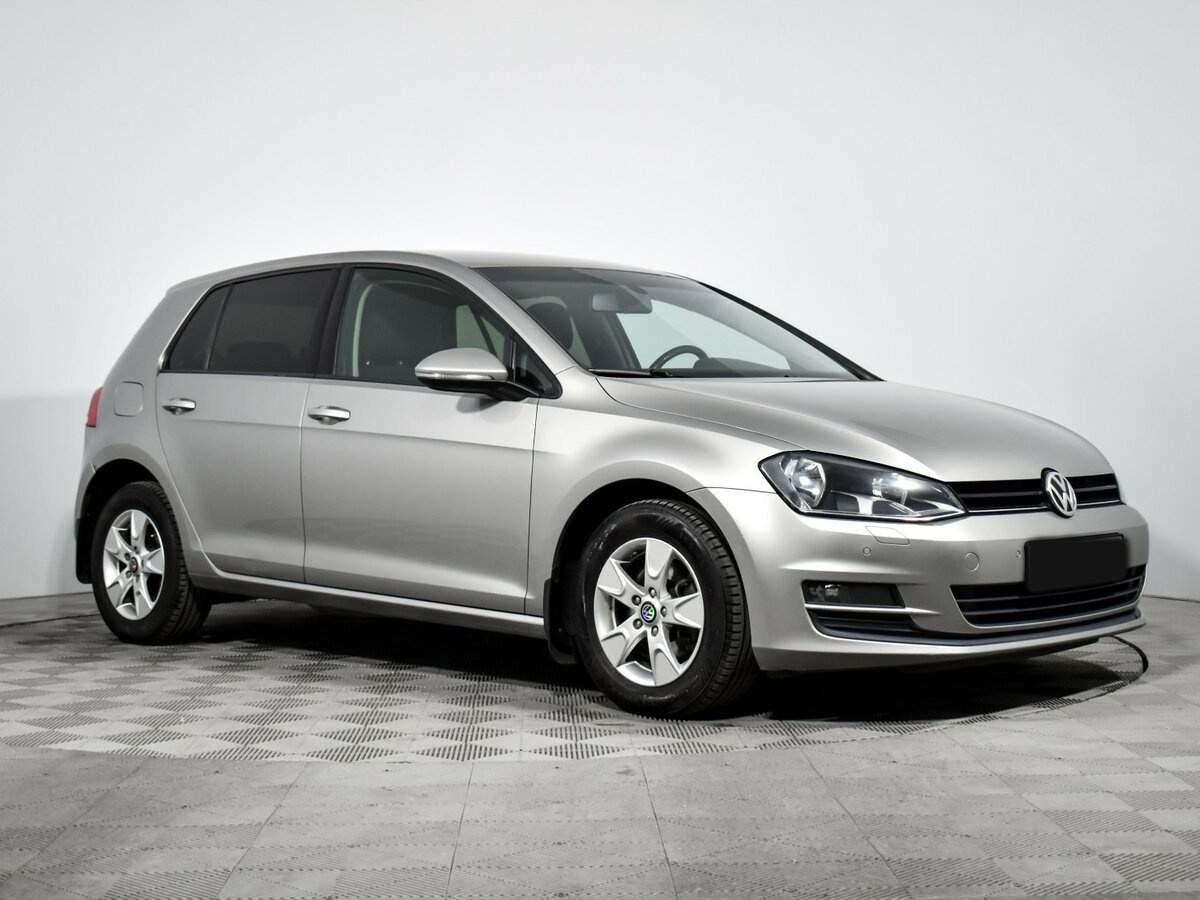 Купить Volkswagen Golf с пробегом. Фото: #2