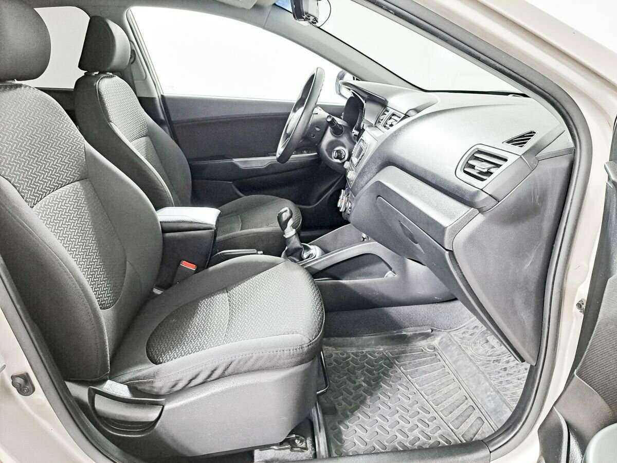 Купить Kia Rio с пробегом. Фото: #8