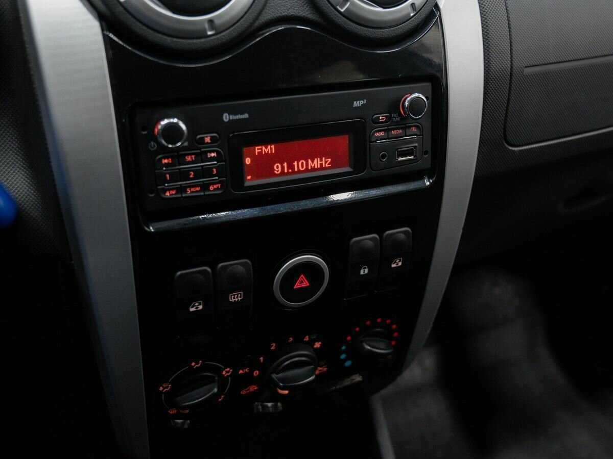 Купить Lada (ВАЗ) Largus с пробегом. Фото: #17