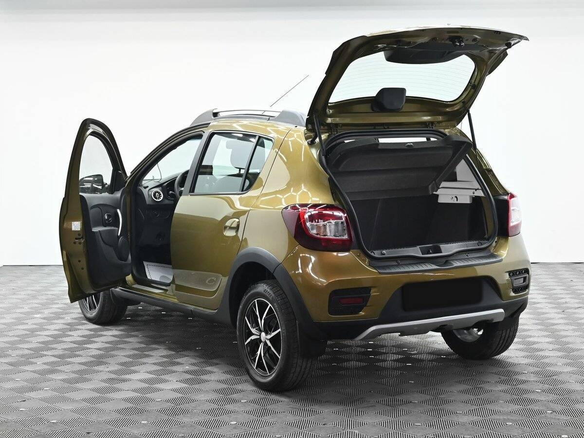 Купить Renault Sandero с пробегом. Фото: #4