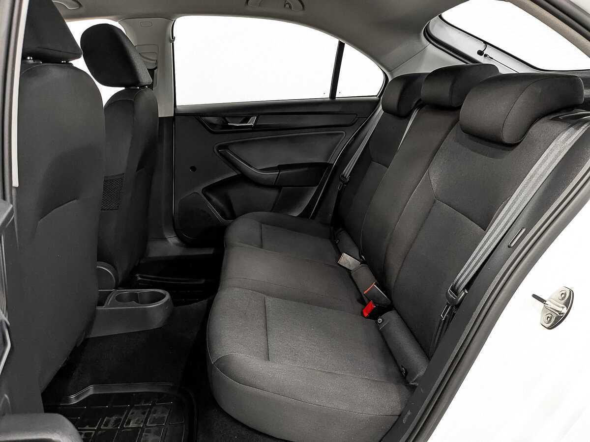 Купить Skoda Rapid с пробегом. Фото: #15