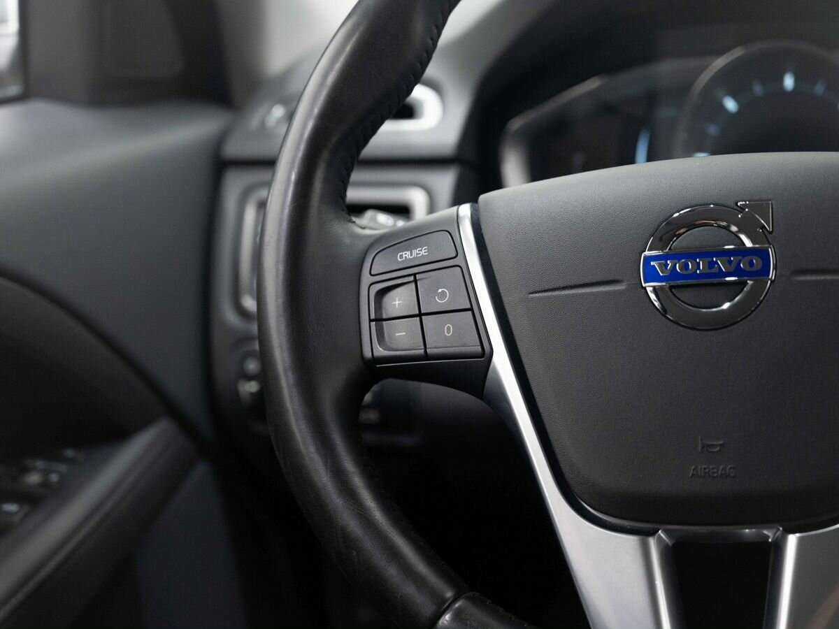 Купить Volvo XC70 с пробегом. Фото: #11