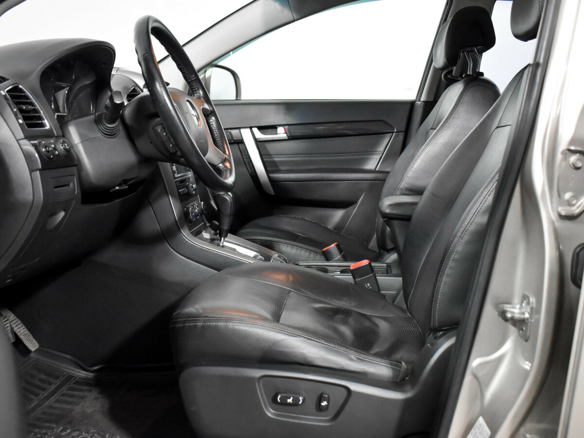 Купить Chevrolet Captiva с пробегом. Фото: #9