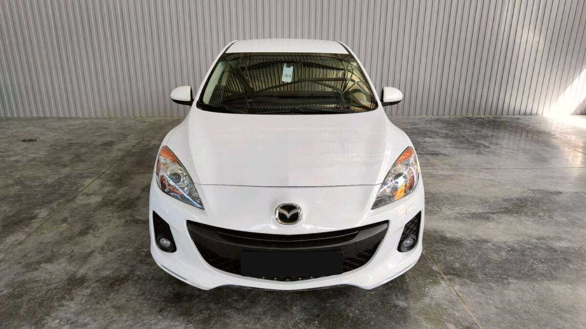 Купить Mazda 3 с пробегом. Фото: #1