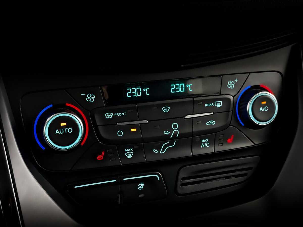 Купить Ford Kuga с пробегом. Фото: #24