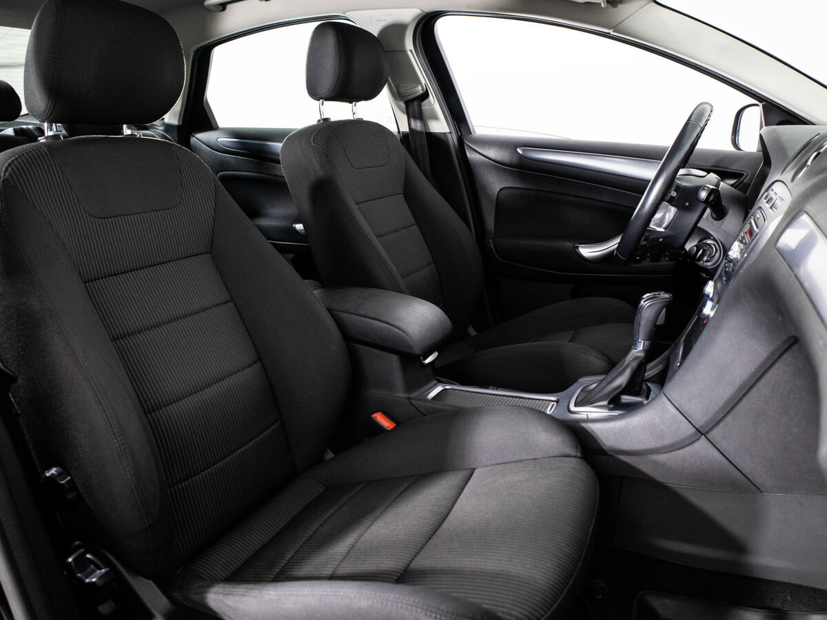 Купить Ford Mondeo с пробегом. Фото: #9