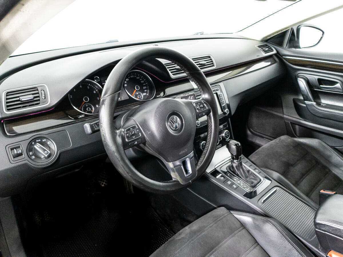 Купить Volkswagen Passat CC с пробегом. Фото: #10