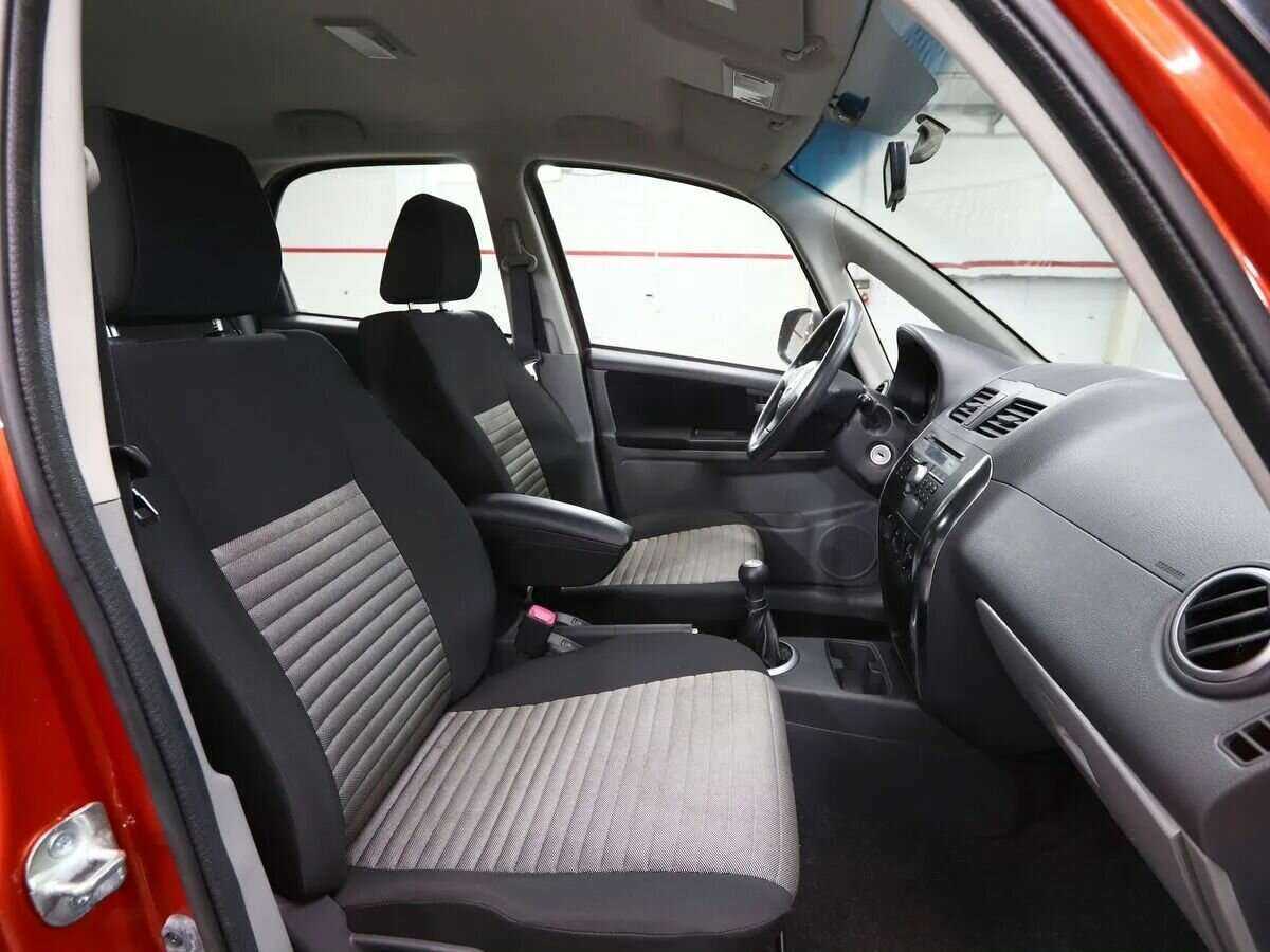 Купить Suzuki SX4 с пробегом. Фото: #7
