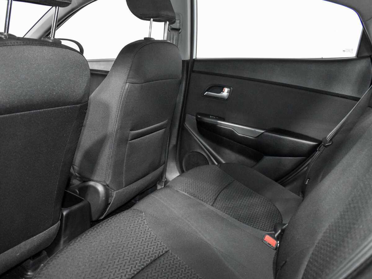 Купить Kia Rio с пробегом. Фото: #16