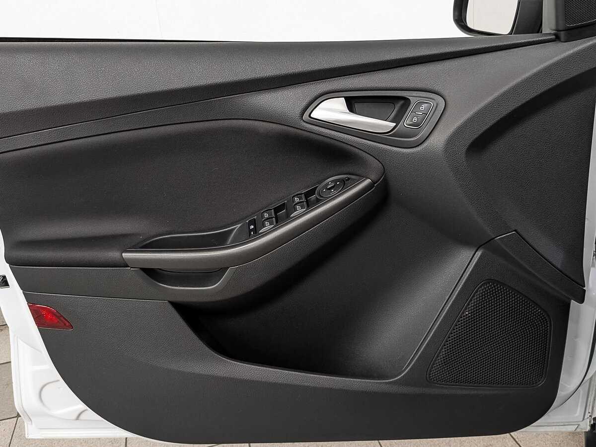 Купить Ford Focus с пробегом. Фото: #16