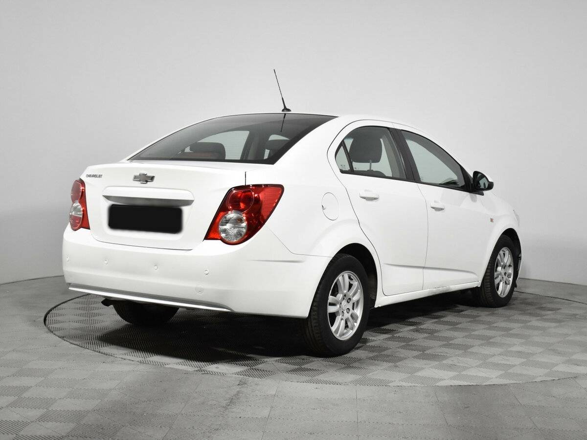 Купить Chevrolet Aveo с пробегом. Фото: #4