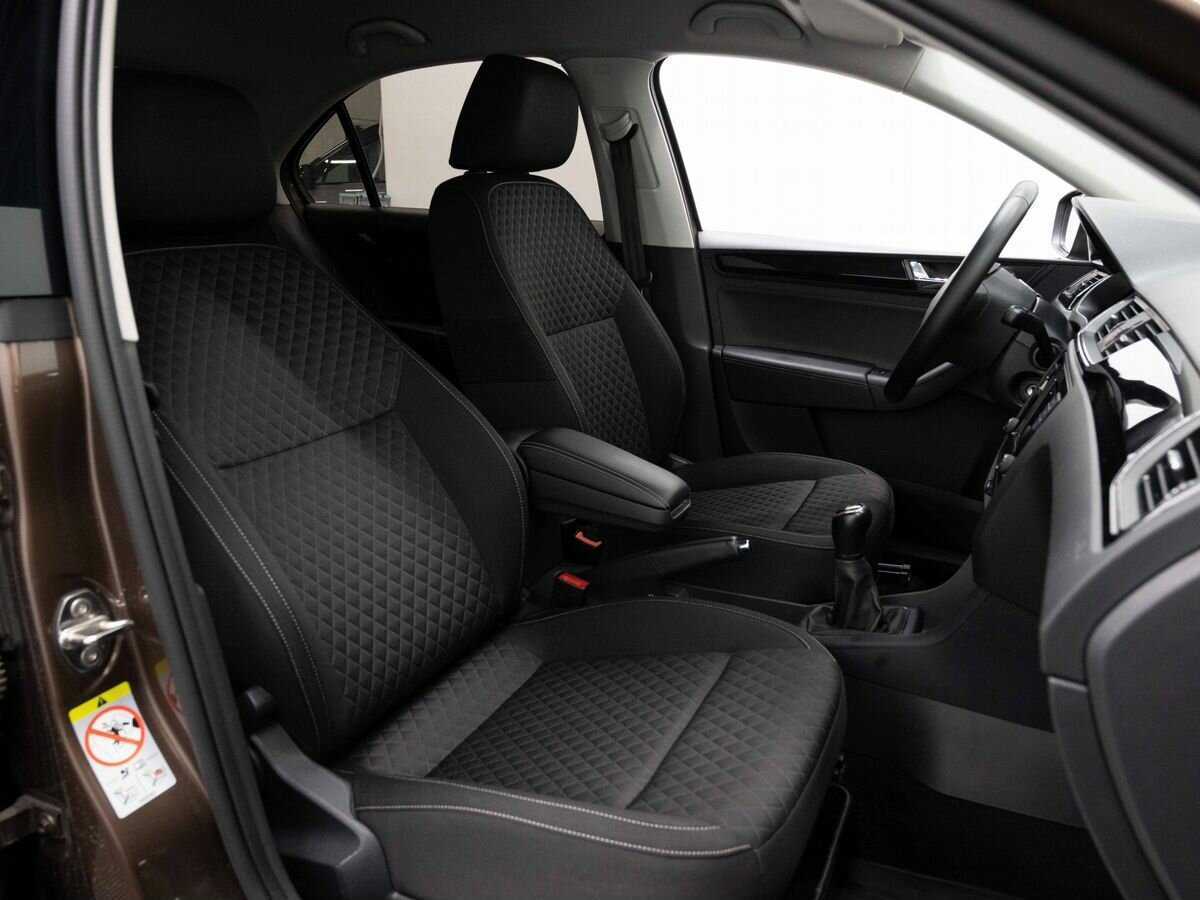 Купить Skoda Rapid с пробегом. Фото: #13