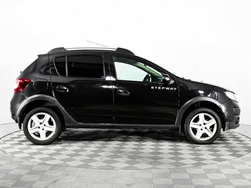 Купить Renault Sandero с пробегом. Фото: #3