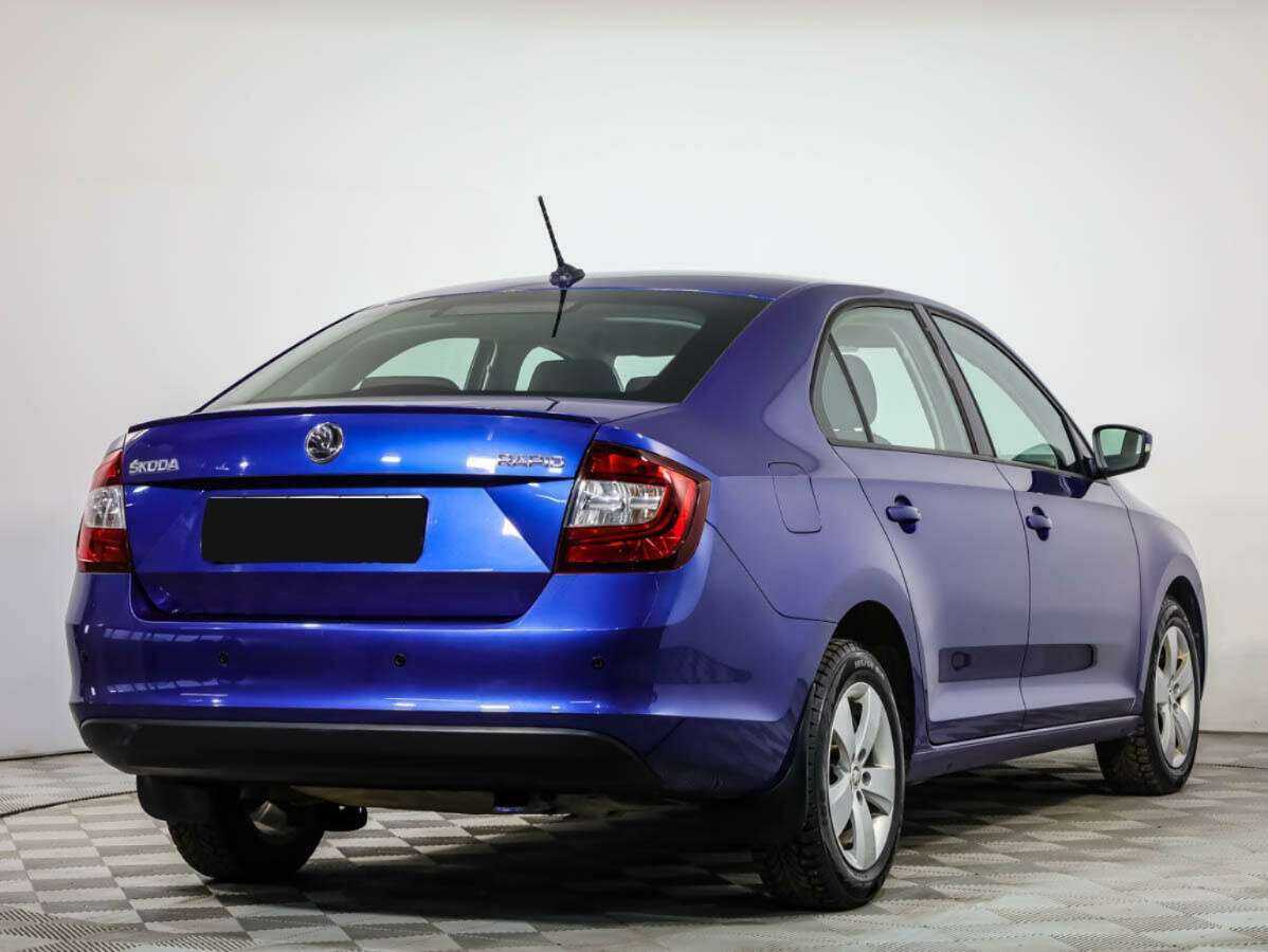 Купить Skoda Rapid с пробегом. Фото: #3