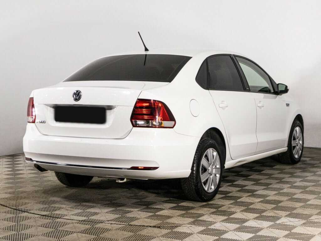 Купить Volkswagen Polo с пробегом. Фото: #4