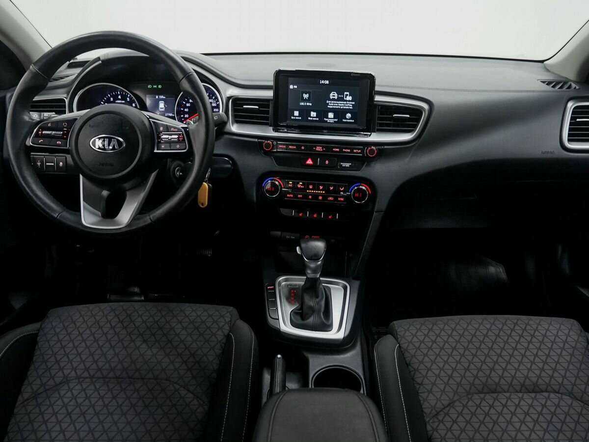 Купить Kia Ceed с пробегом. Фото: #9
