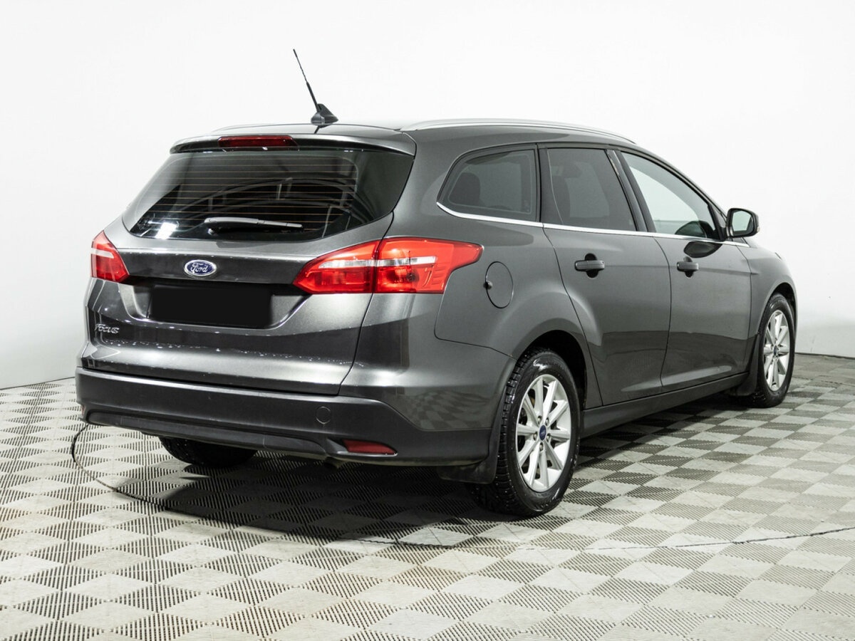 Купить Ford Focus с пробегом. Фото: #4