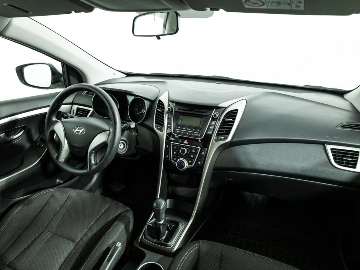 Купить Hyundai i30 с пробегом. Фото: #8
