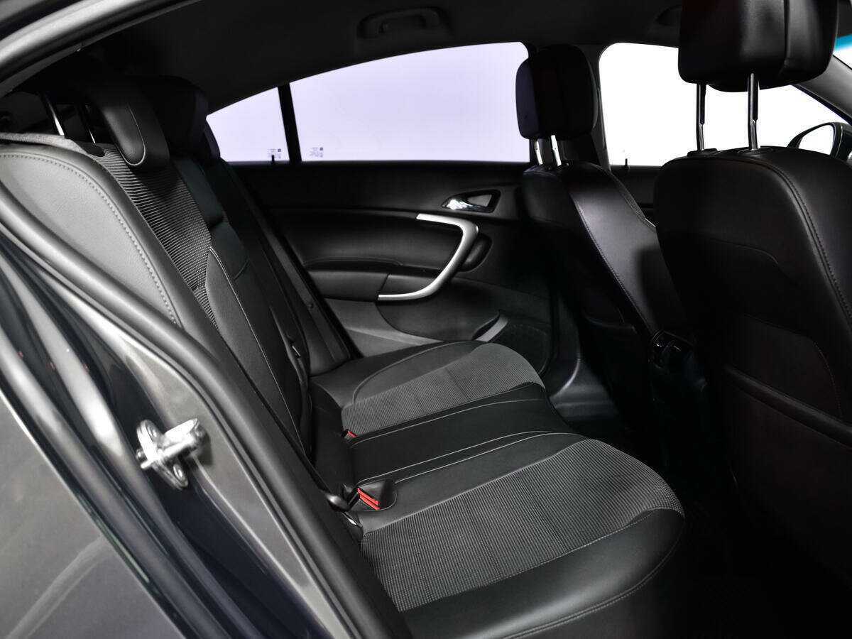 Купить Opel Insignia с пробегом. Фото: #9