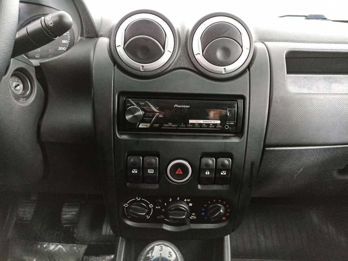 Купить Lada (ВАЗ) Largus с пробегом. Фото: #14