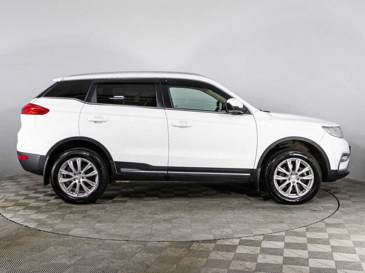 Купить Geely Atlas с пробегом. Фото: #3