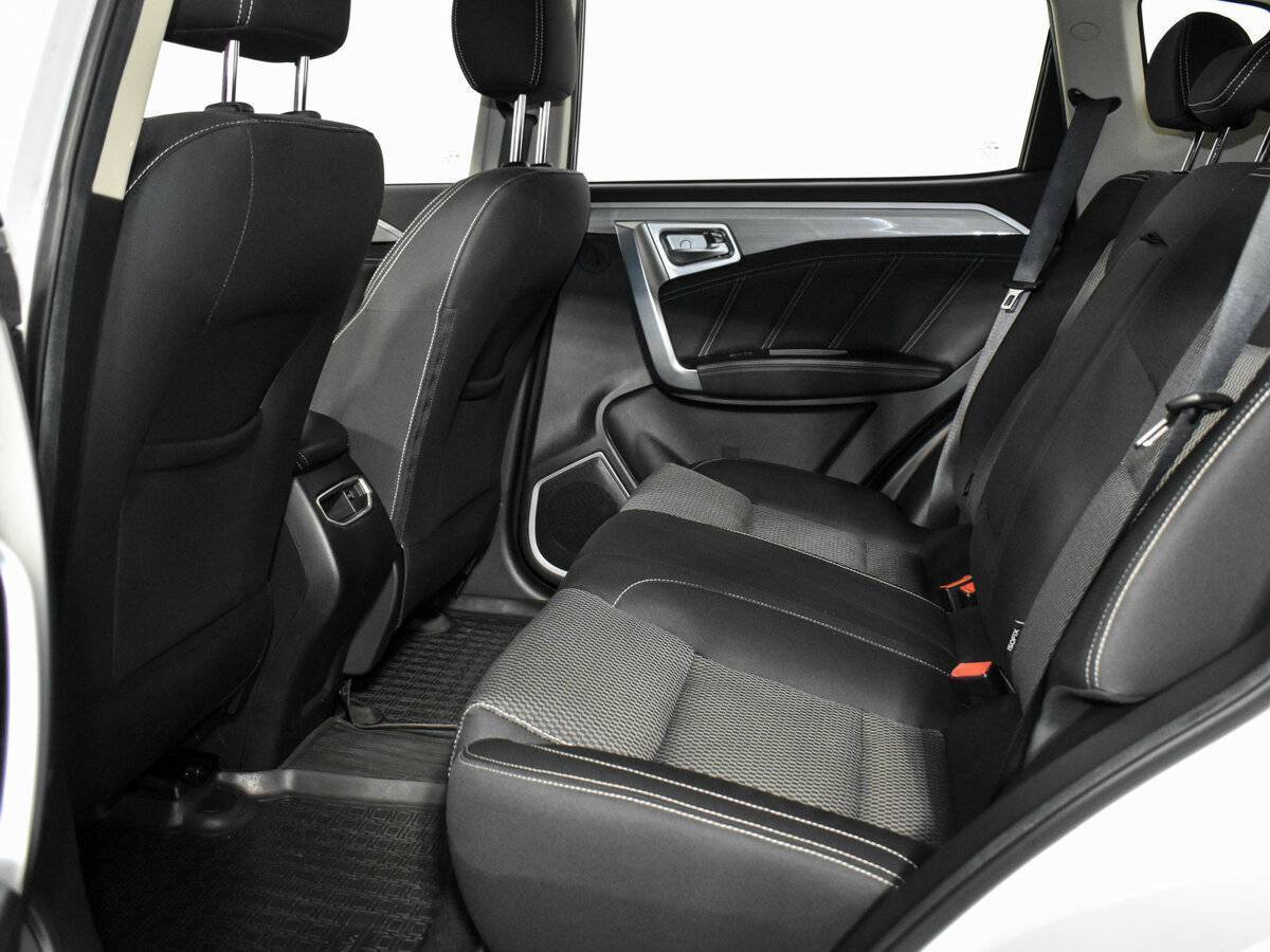 Купить Geely Emgrand X7 с пробегом. Фото: #9