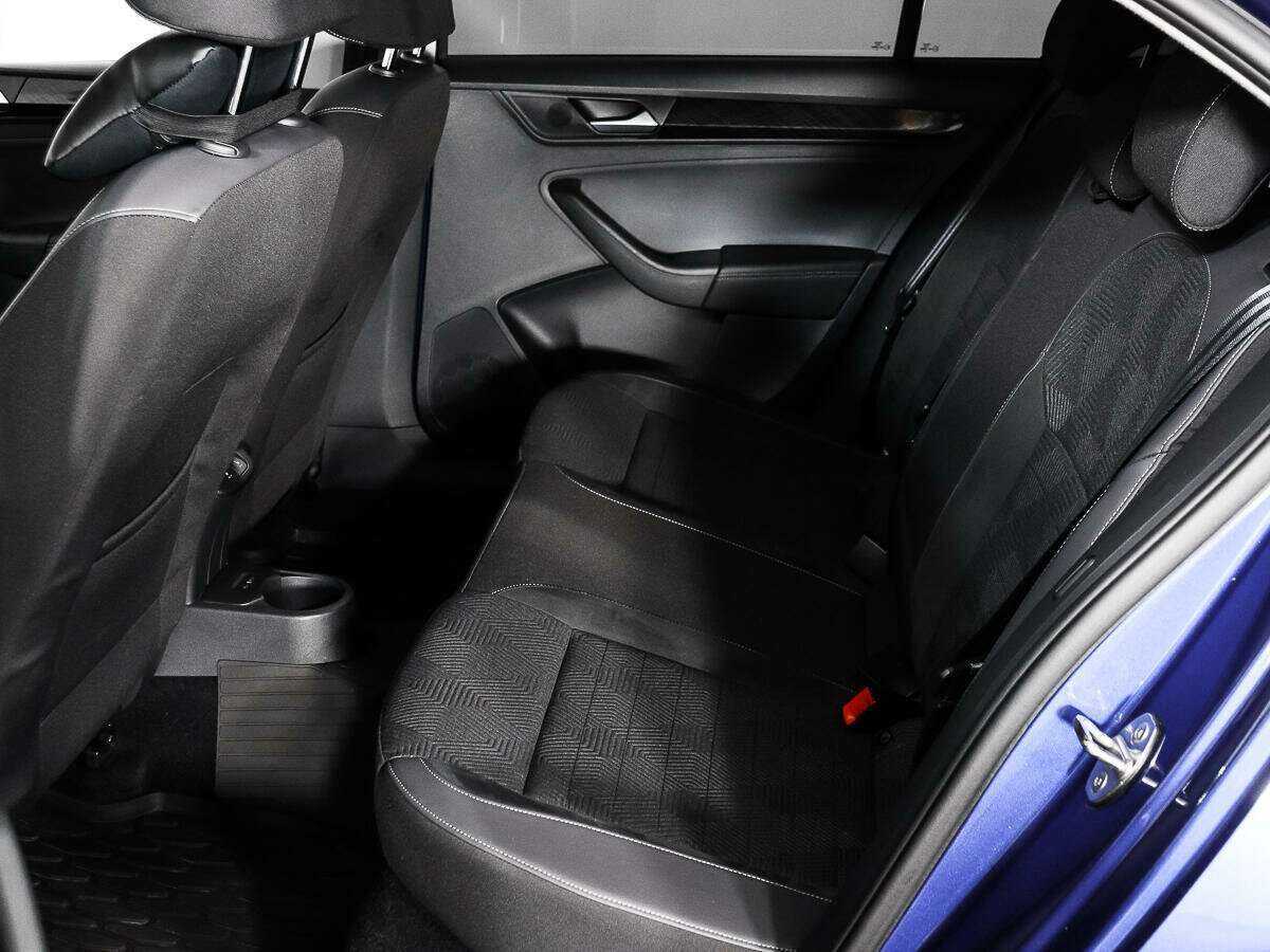 Купить Volkswagen Polo с пробегом. Фото: #8