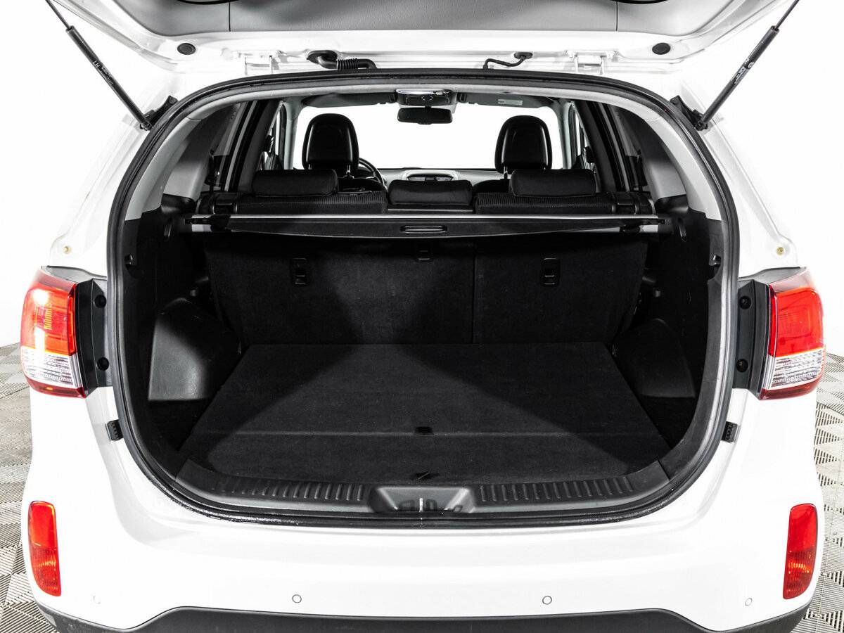 Купить Kia Sorento с пробегом. Фото: #13
