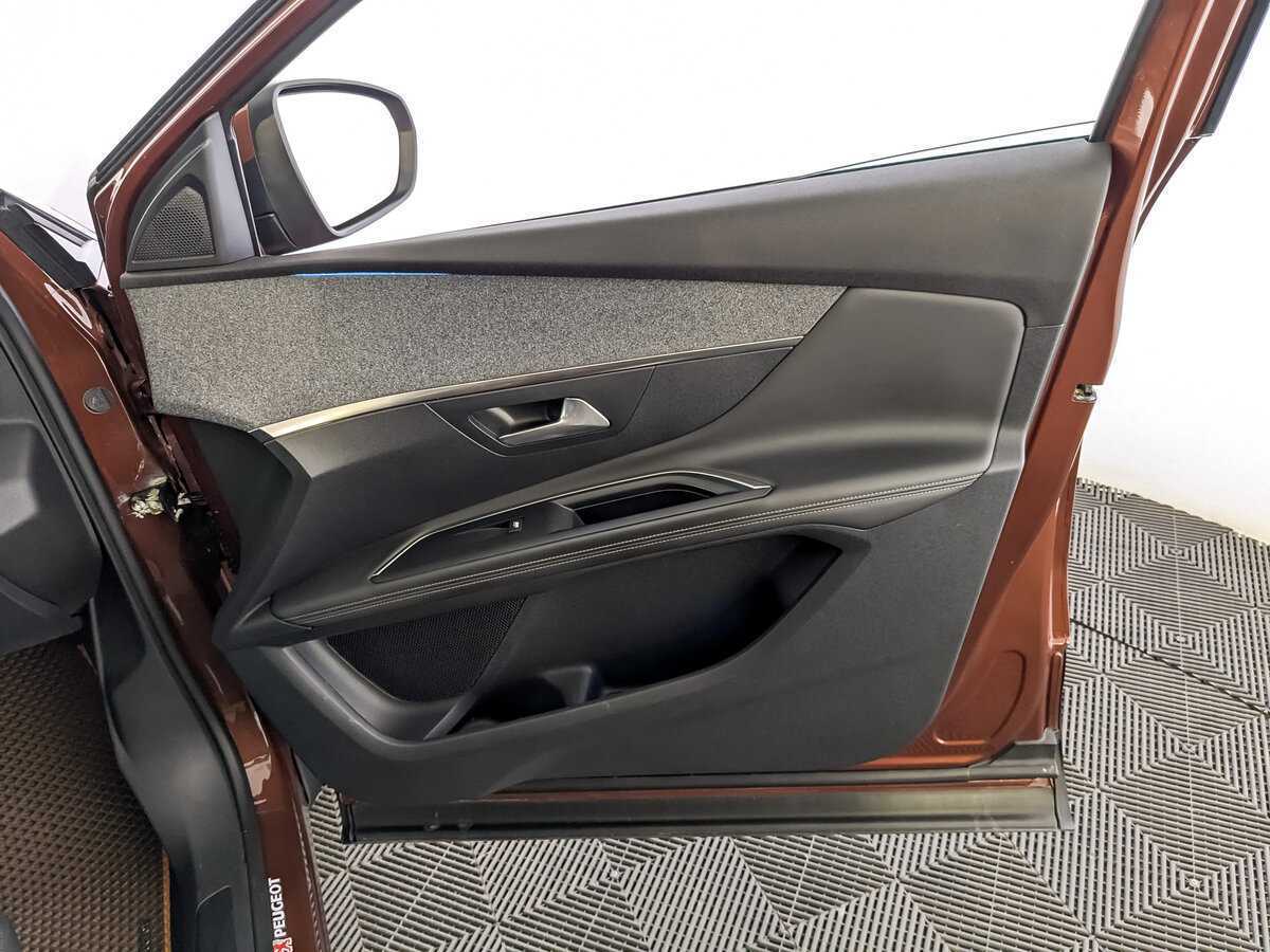 Купить Peugeot 3008 с пробегом. Фото: #23