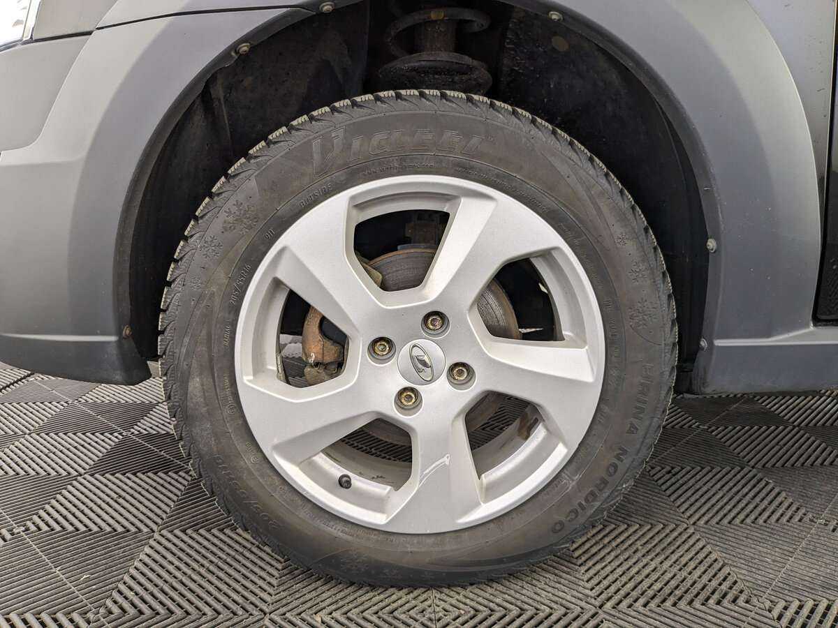 Купить Lada (ВАЗ) Largus с пробегом. Фото: #8