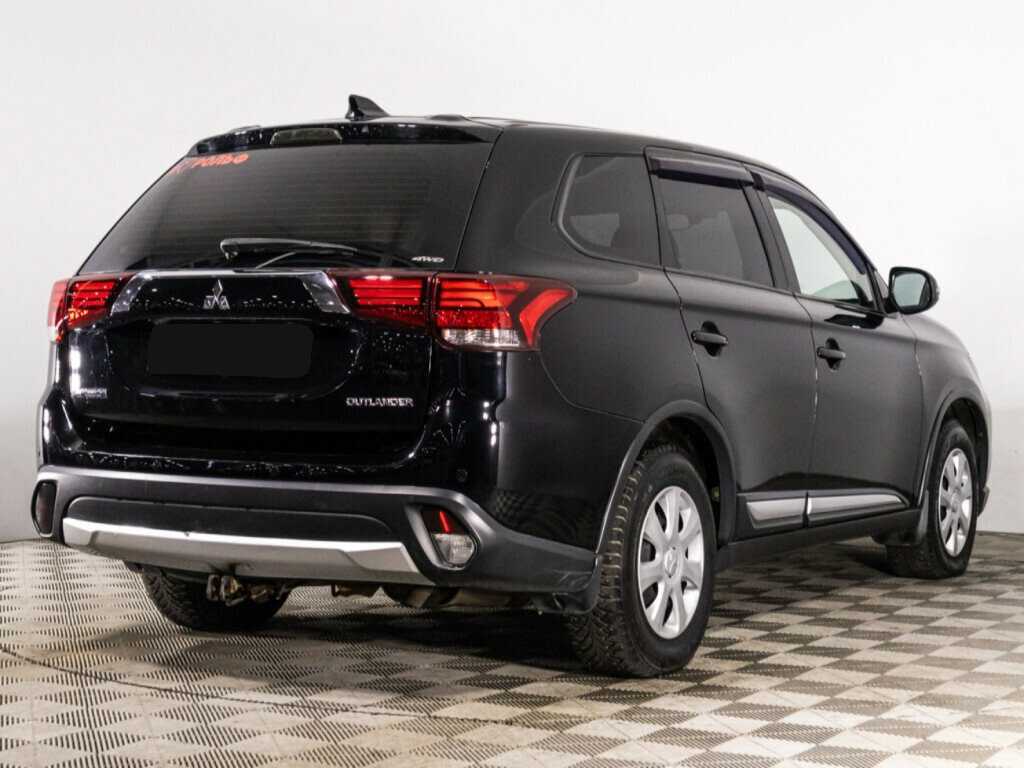 Купить Mitsubishi Outlander с пробегом. Фото: #4