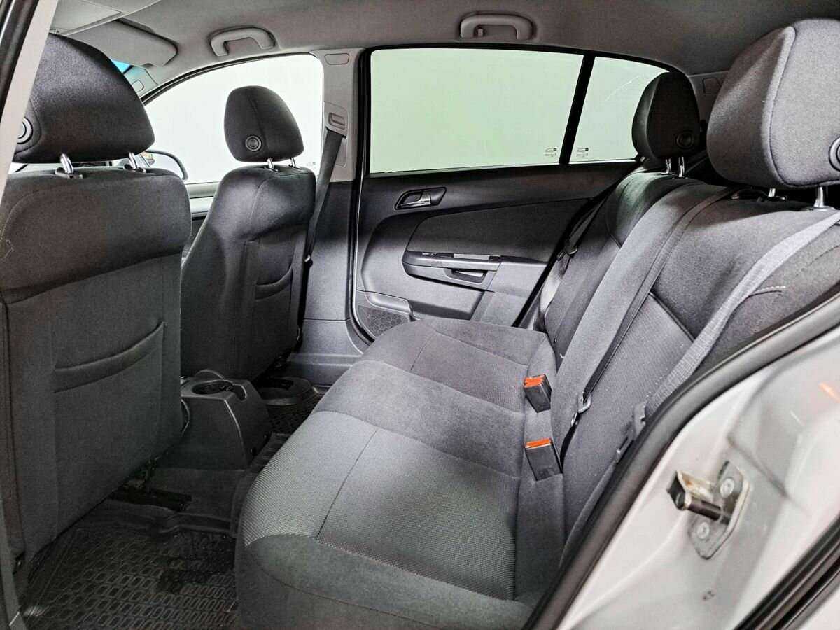 Купить Opel Astra с пробегом. Фото: #10