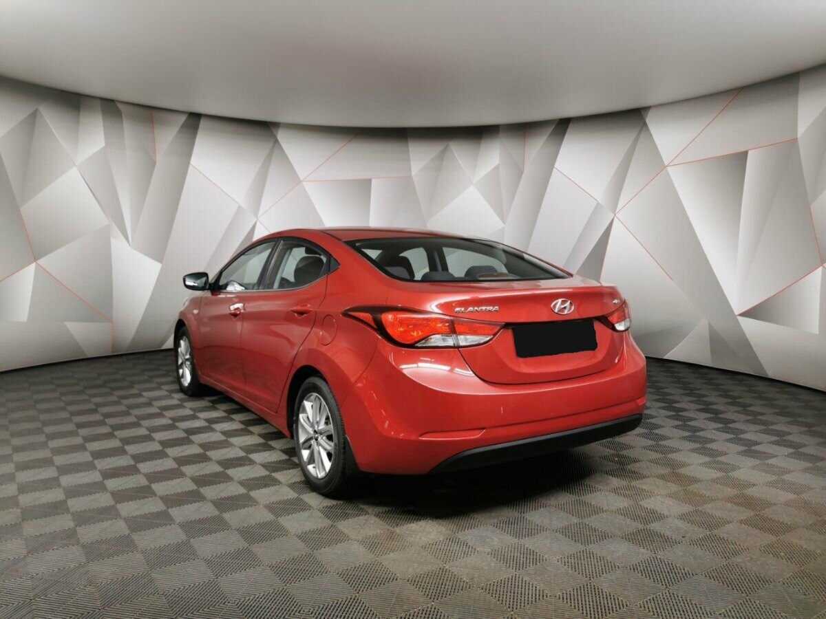 Купить Hyundai Elantra с пробегом. Фото: #3