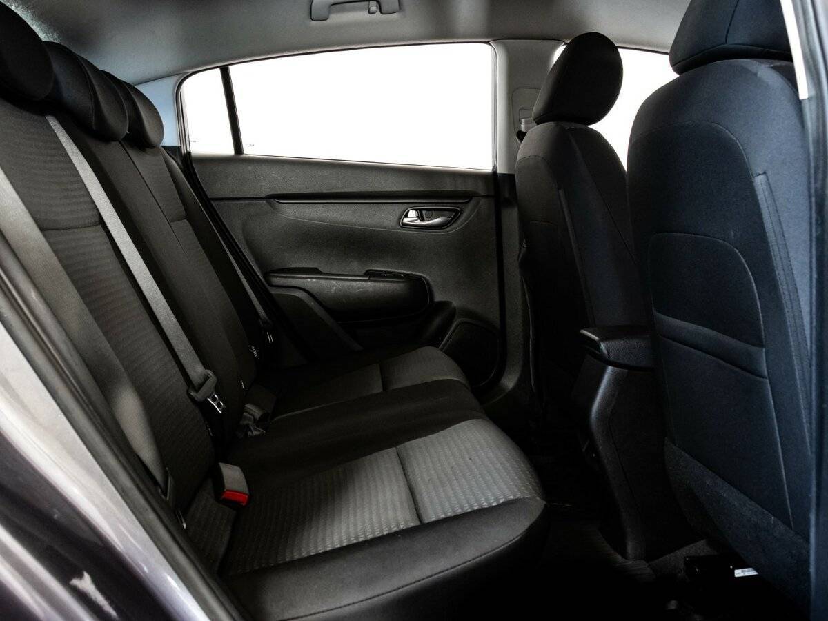 Купить Kia Rio с пробегом. Фото: #14