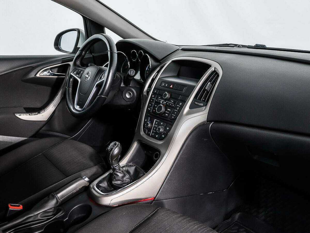 Купить Opel Astra с пробегом. Фото: #10
