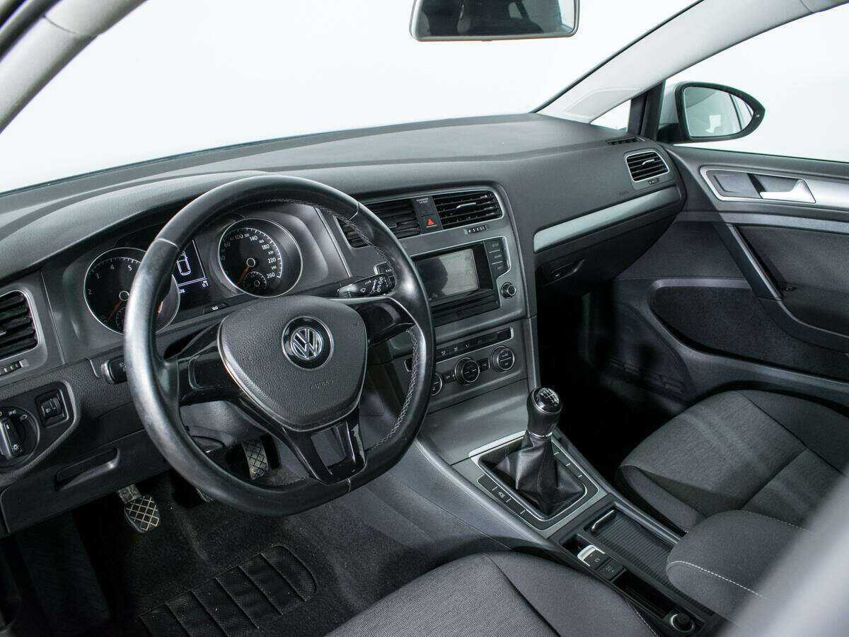 Купить Volkswagen Golf с пробегом. Фото: #12