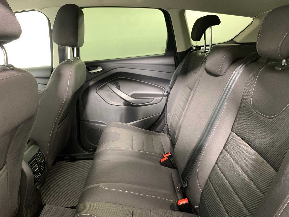 Купить Ford Kuga с пробегом. Фото: #17