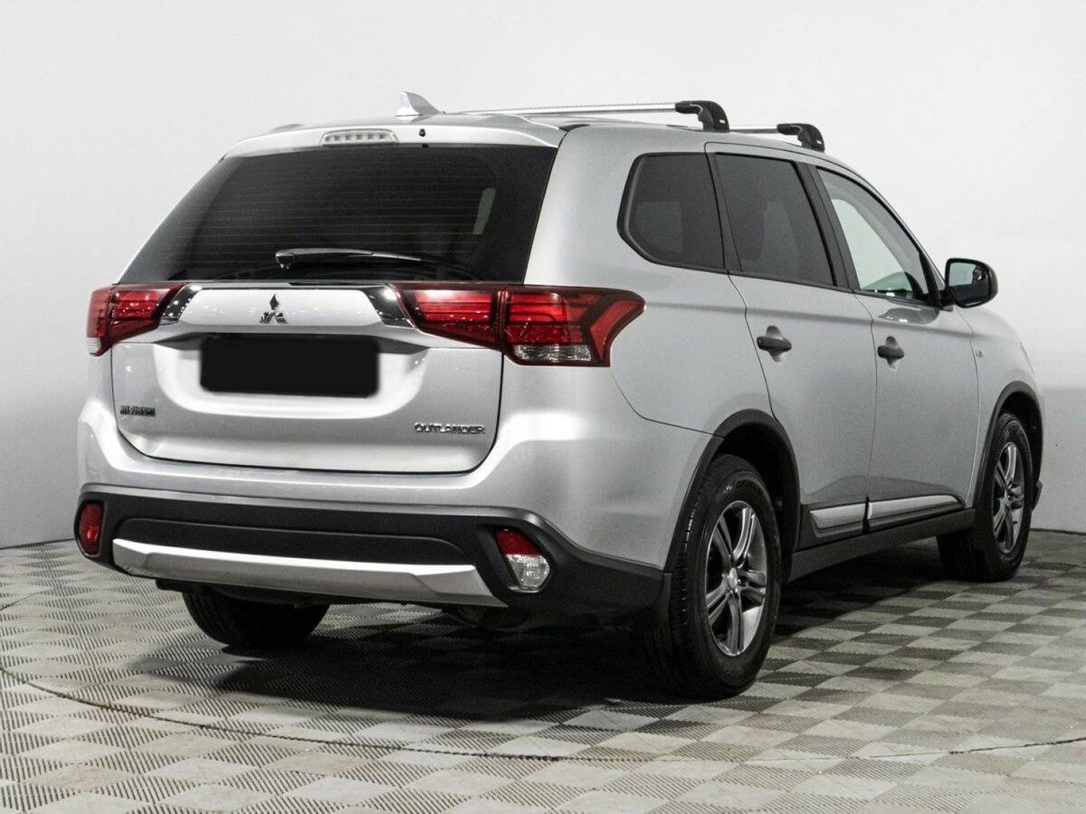 Купить Mitsubishi Outlander с пробегом. Фото: #4