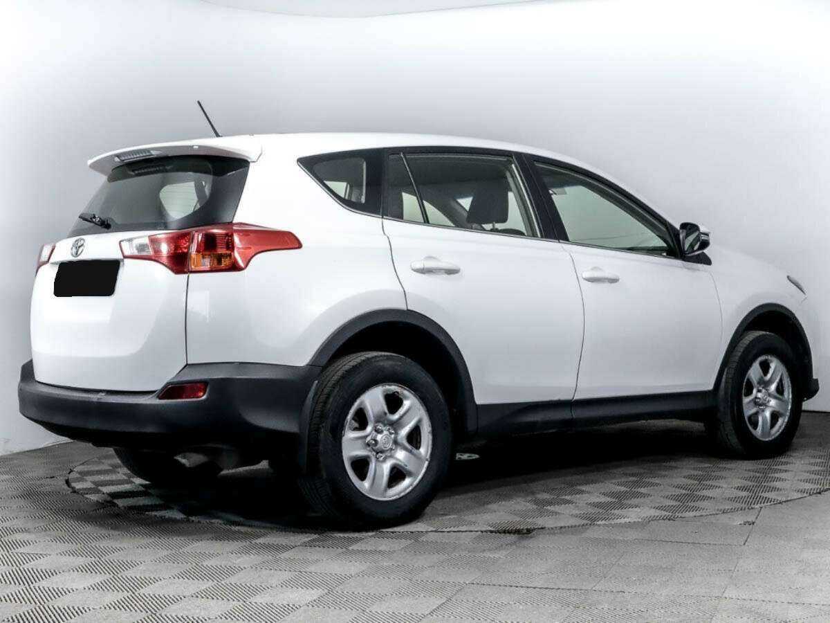 Купить Toyota RAV4 с пробегом. Фото: #3