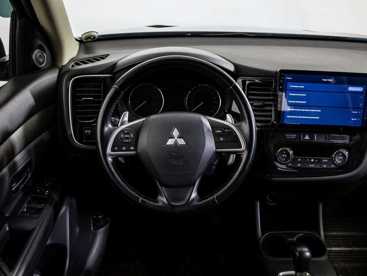 Купить Mitsubishi Outlander с пробегом. Фото: #11