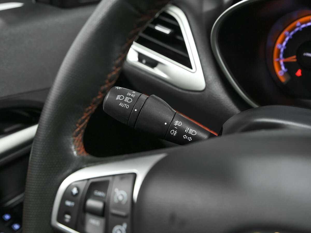 Купить Lada (ВАЗ) Vesta с пробегом. Фото: #6